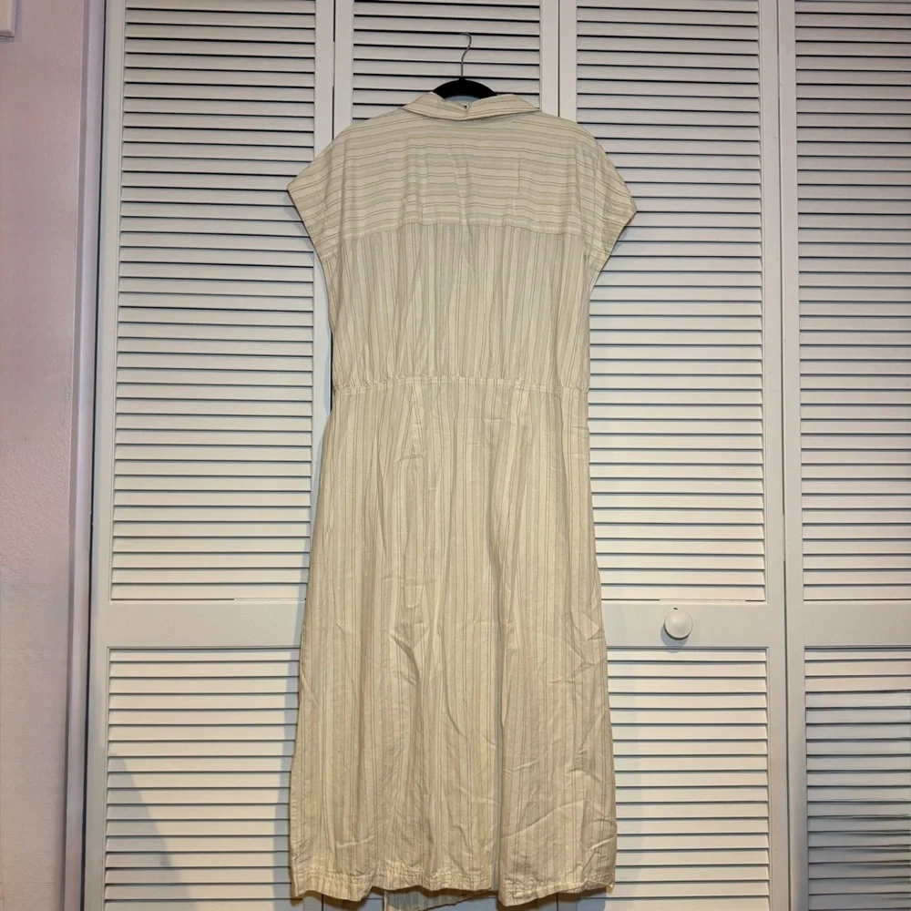 Women's Short Sleeve Wrap Waist Midi Shirtdress - Universal Thread™ - Picture 6 of 6